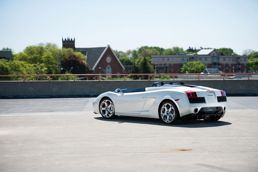  Lamborghini Concept S 2005 года  (фото 6 из 46)